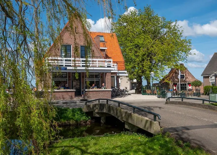 The Lake Inn